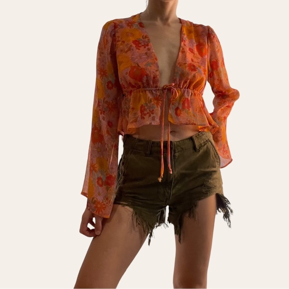 Wild Fable Tie Waist Crop Top 💕 - Picture 3 of 12